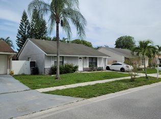 5856 Corson Pl, Lake Worth, FL 33463