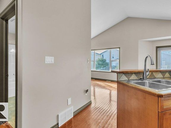 5th image of 4217 McMullen Pl SW