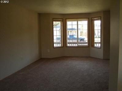 4th image of 15802 NE 70th St