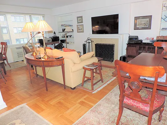 Rented by essential NEW YORK Real Estate | media 10