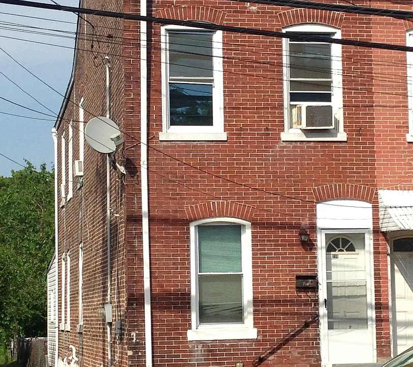 716 Mulberry St