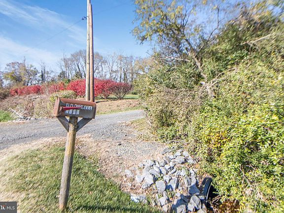 2nd image of 4624 Lee Hwy