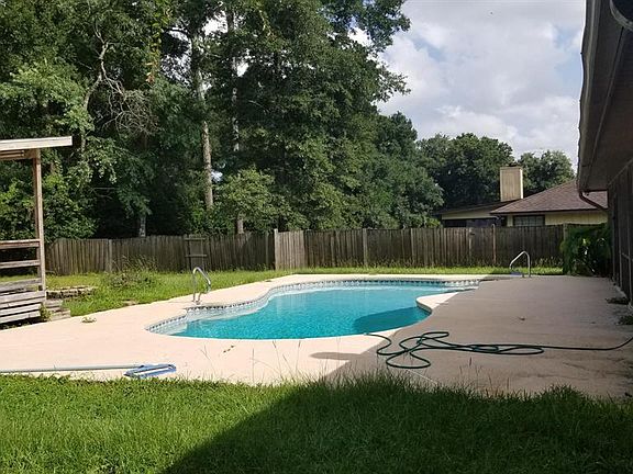 3rd image of 3339 NE 30th Ct