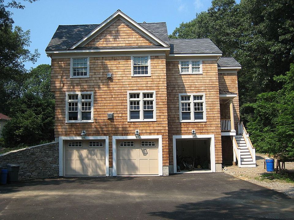 2nd image of 8 Kipling Rd