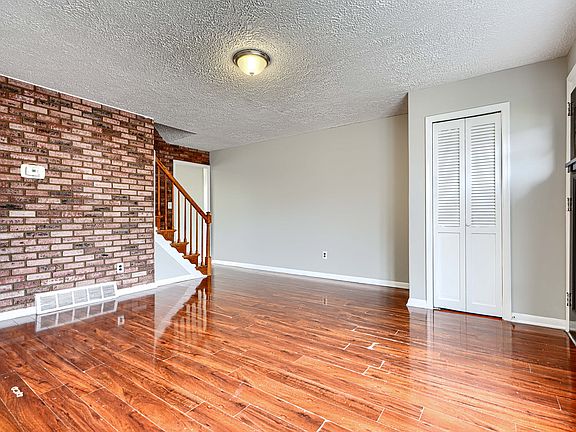 5th image of 961 Dalton Ave