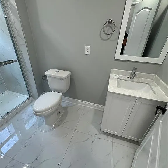 945 Wellington Ave #2 — Photo 11
