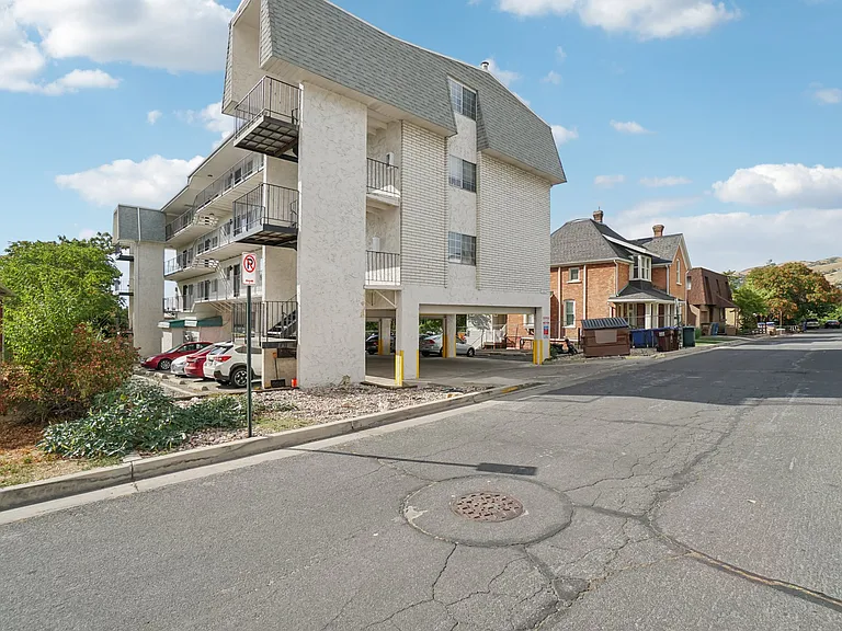 350 S Elizabeth St #11 — Photo 19