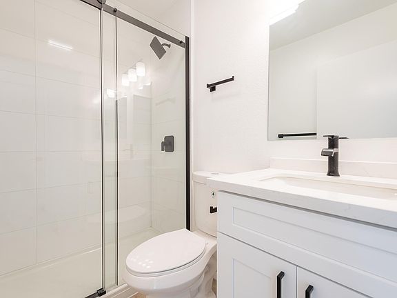 5th image of 4346 Texas St APT 1