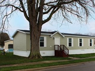 155 Carmell St, Belleville, MI