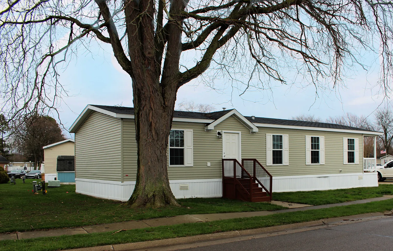 155 Carmell St photo 1