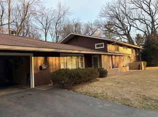 (Undisclosed Address), Moline, IL 61265