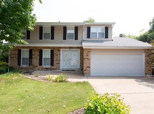 616 Garden Leaf Ct, Ballwin, MO
