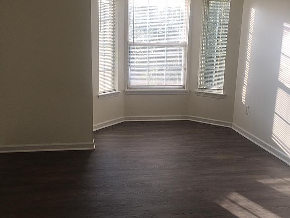 5th image of 9806 Essie Ln #209