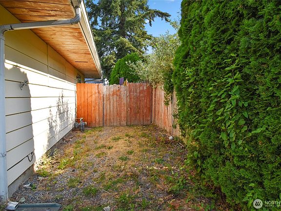 4th image of 940 Jennings Street