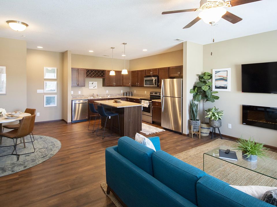 Aspire Townhomes 6950 Stagecoach Dr West Des Moines IA Zillow