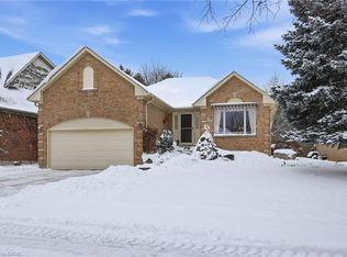 2320 Homer Dr, Burlington, ON L7P 4V4