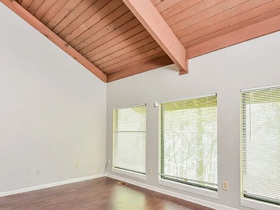 3rd image of 2563 Terrace Trl
