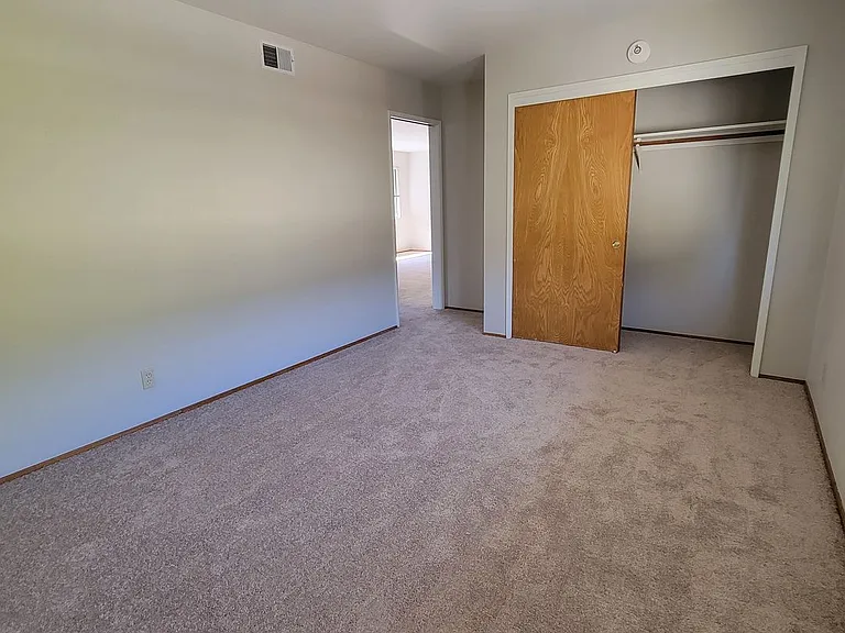 Fremont 854 — Photo 13
