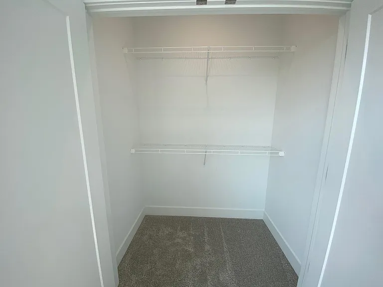 2129 College Ave — Photo 14