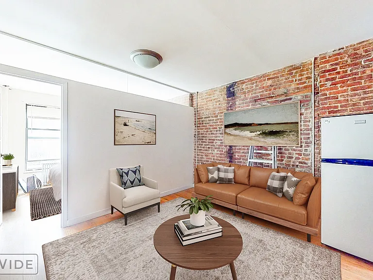 435 W 54th St #4A — Photo 2