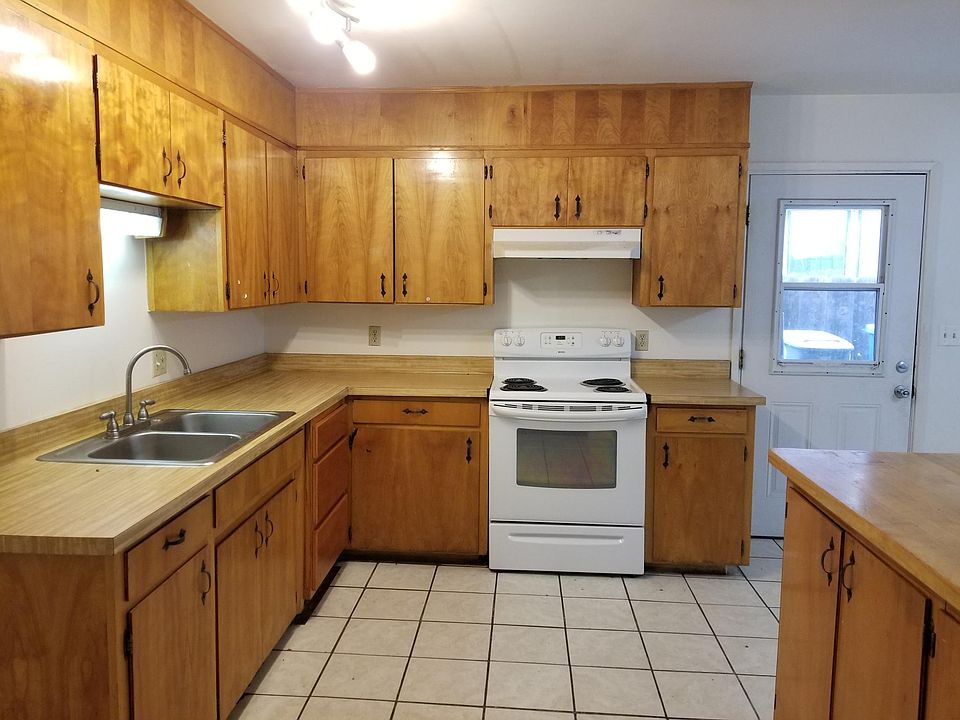 2nd image of 317 E Durian Ave