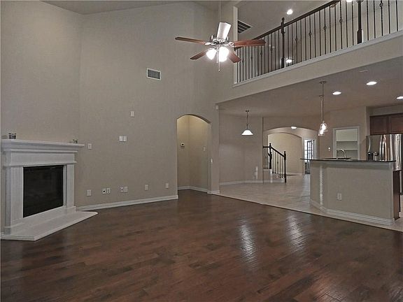 5th image of 3430 Palm Lake Dr
