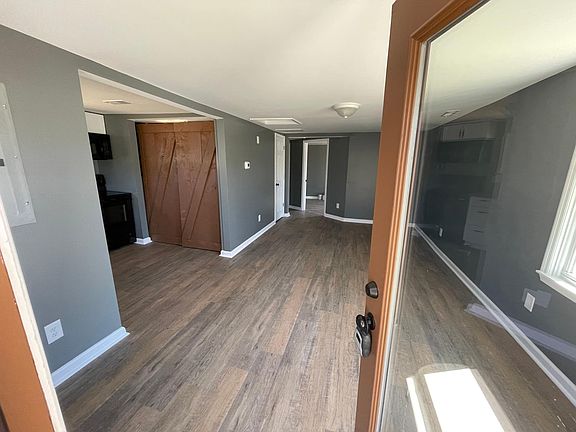 3rd image of 104 Locust St