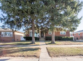 9345 Kolmar Ave, Skokie, IL 60076