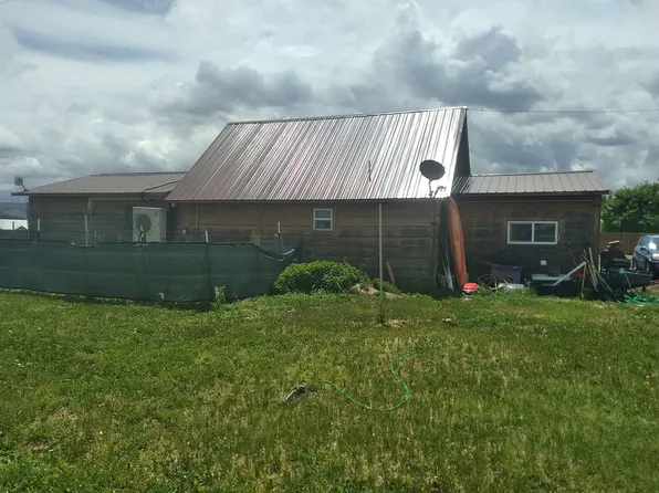 210 4th St, Sanford, CO 81151