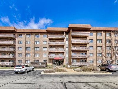 2000 Chestnut Ave APT 407, Glenview, IL, 60025