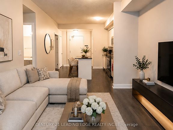 3rd image of 15 Bruyeres Mews #517