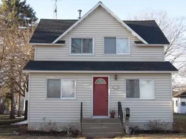 110 4th St, Nekoosa, WI 54457