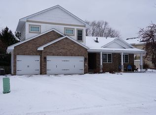 233 Pineridge Ln, Stillwater, MN 55082