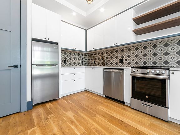 3rd image of 412 Evergreen Ave APT 2G