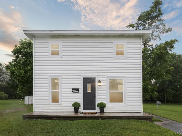 716 N Cass Ave, Vassar, MI 48768