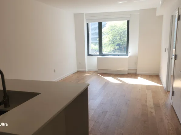 445 W 35th St, New York, NY