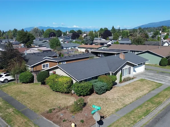1405 Hillcrest Parkway, Mount Vernon, WA 98274