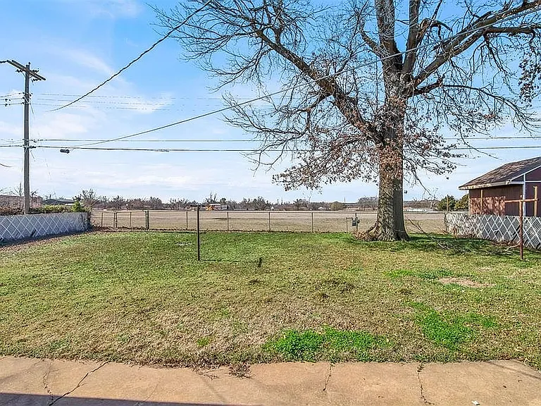 1000 W Silver Meadow Dr — Photo 19