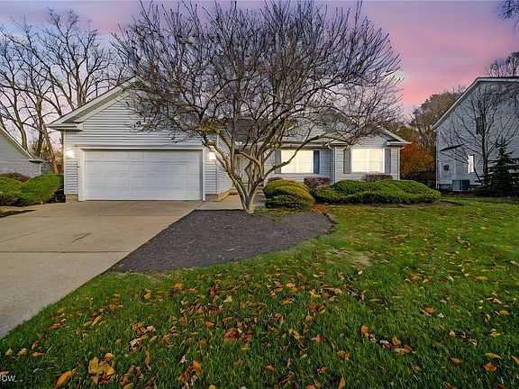 3rd image of 7339 Sharonlee Dr