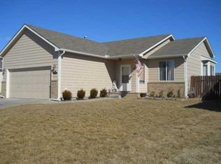 716 S Smithmoor Cir, Wichita, KS 67207
