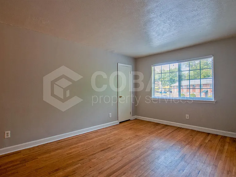 493 N Highland Ave NE #30 — Photo 7