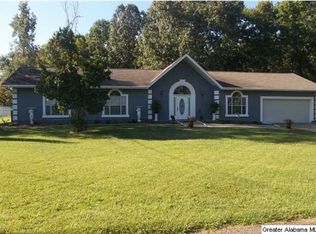 221 Jones Dr, Sylacauga, AL 35151