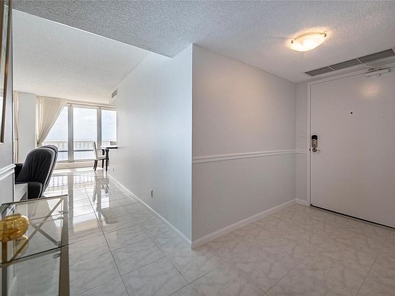 5th image of 4020 Galt Ocean Drive #1411