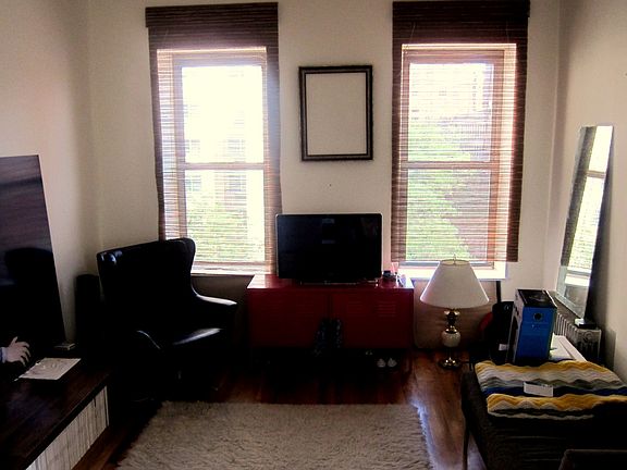 4th image of 453 E 84th St APT 5S
