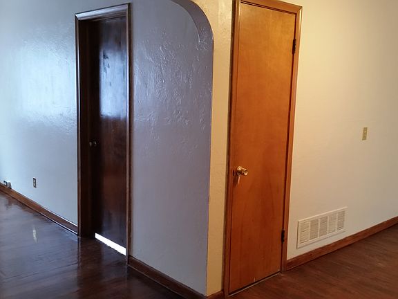 2nd image of 607 Elizabeth Ave APT 2S