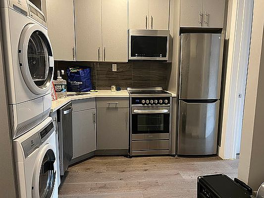 1st image of 234 E 116th St APT 19