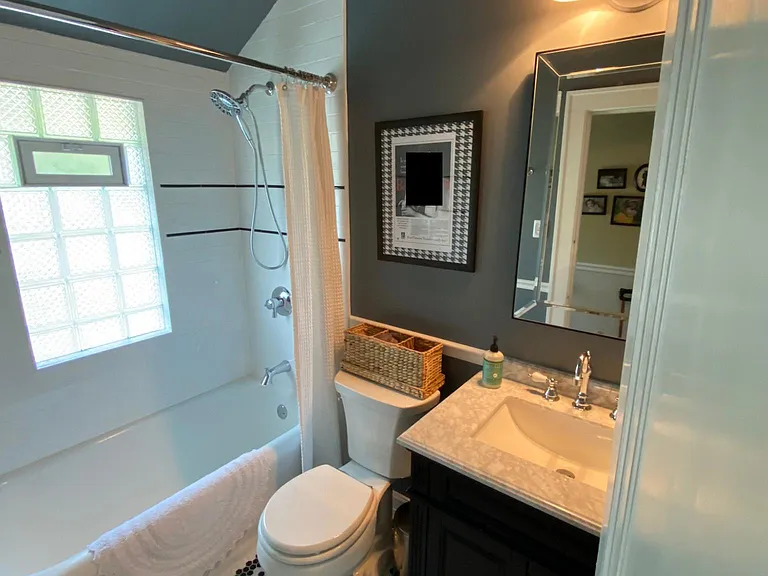 8514 Kenyon Ave — Photo 16