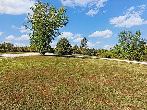 5th image of 2244 Shaw School Rd