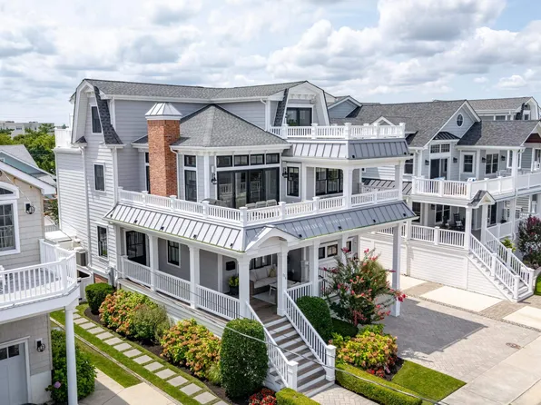 274 7th St, Avalon, NJ 08202