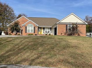 218 Bartlett Cir NE, Cleveland, TN 37312